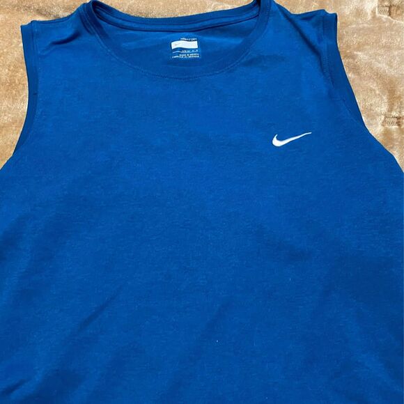 Teen Three Tops size 16-18 one price for all - Picture 3 of 6